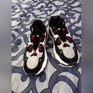 👠FILA mens Sneakers (From My Husbands Personal Closet 💖)👠